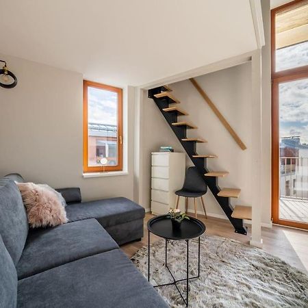 New Loft With Rooftop Terrace In The Old Town Рига Экстерьер фото